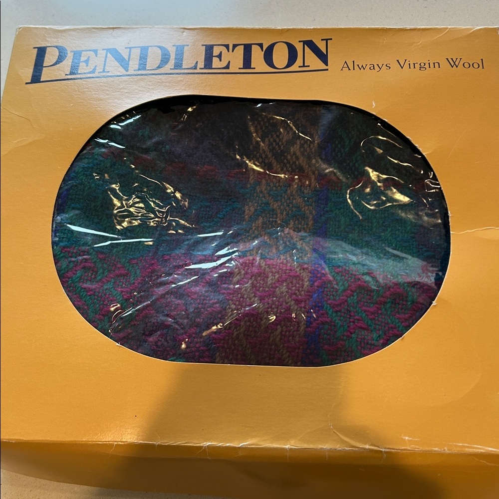 New Old Stock Pendleton 100% Virgin Wool Throw Woven Fringed Blanket Mint in Box - Picture 5 of 9